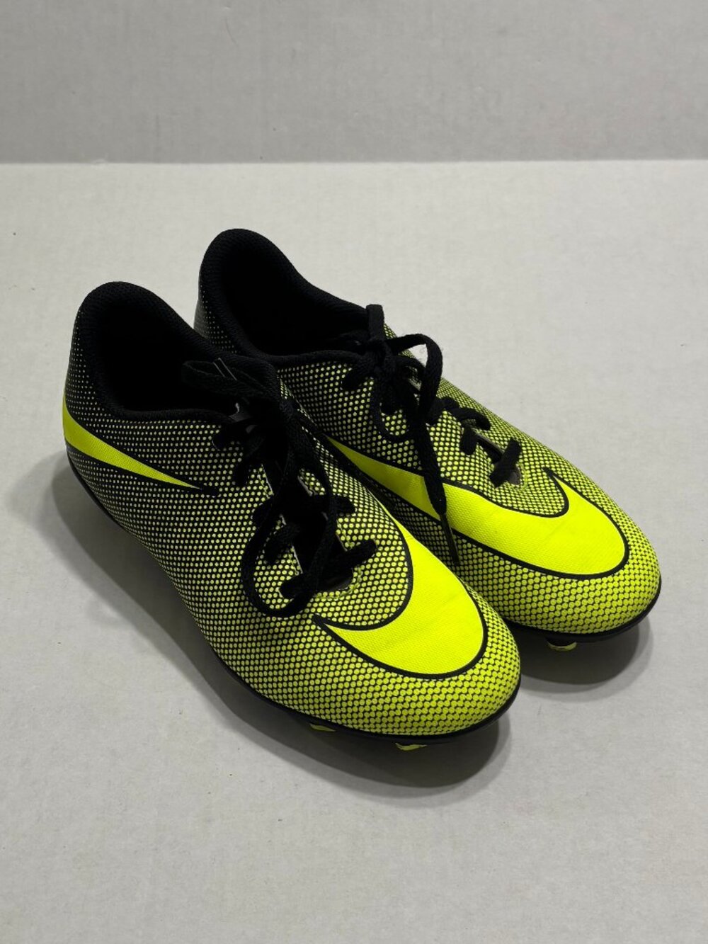 Nike Jr Nike Bravata II Firm Ground Soccer Cleats Size 4Y